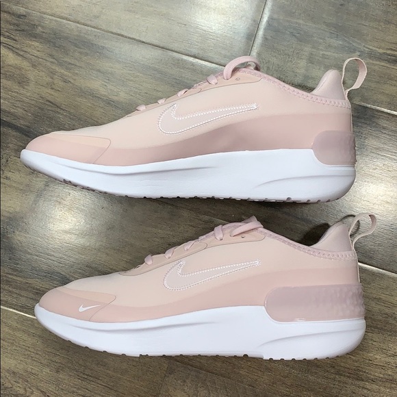 WMNS NIKE AMIXA barely rose-white - Picture 10 of 16